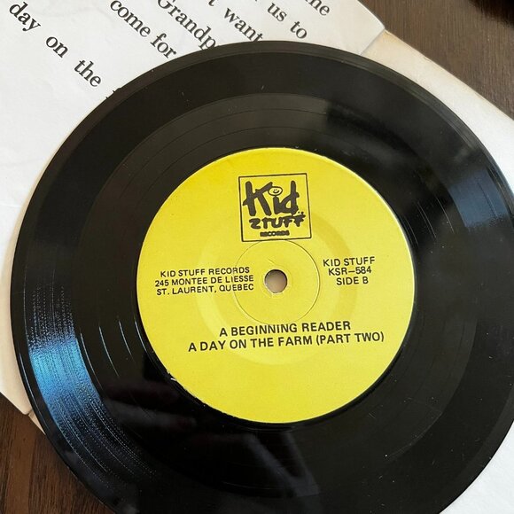 Read-A-Long Book and Record 45 -A Day On The Farm Vintage Kid Stuff Records Rare - Picture 6 of 6